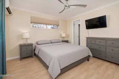2402 N 36th Place, Phoenix, AZ 85008 - Photo 5