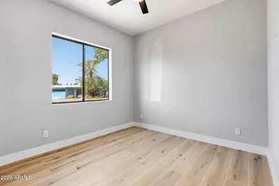 415 S Robert Road S, Tempe, AZ 85281 - Photo 5