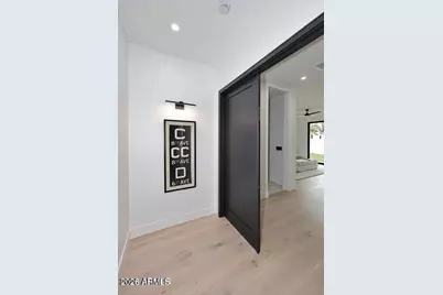 3106 N Valencia Lane, Phoenix, AZ 85018 - Photo 17