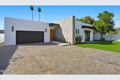 3106 N Valencia Lane, Phoenix, AZ 85018 - Photo 1