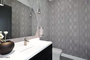 3106 N Valencia Ln, Phoenix, AZ 85018 - Photo 21