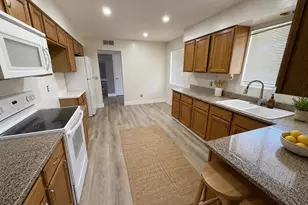 815 E Cavalier Dr, Phoenix, AZ 85014 - Photo 7