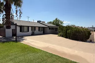 815 E Cavalier Dr, Phoenix, AZ 85014 - Photo 1