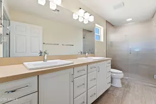 10226 W Palmer Dr, Sun City, AZ 85351 - Photo 23