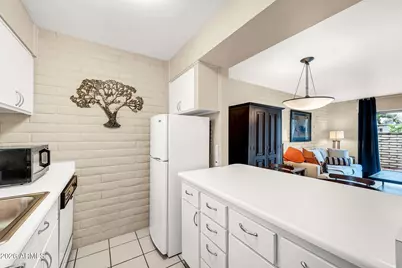 4800 N 68th Street #382, Scottsdale, AZ 85251 - Photo 9