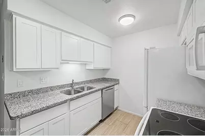 8101 N 107th Avenue #46, Peoria, AZ 85345 - Photo 13