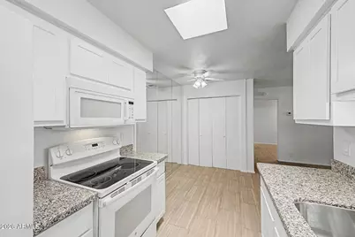8101 N 107th Avenue #46, Peoria, AZ 85345 - Photo 15