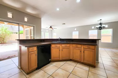 10625 W Salter Drive, Peoria, AZ 85382 - Photo 9