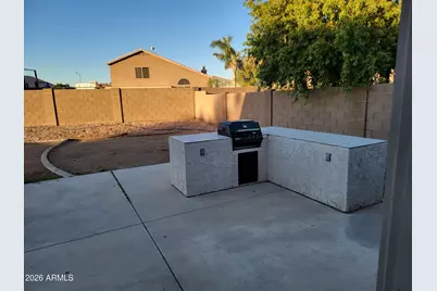 10936 W Vista Avenue, Glendale, AZ 85307 - Photo 17