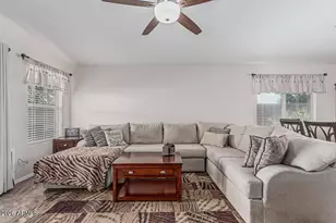 3915 S 186th Ln, Goodyear, AZ 85338 - Photo 9