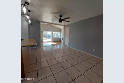 1636 N 64th Drive, Phoenix, AZ 85035 - Photo 13