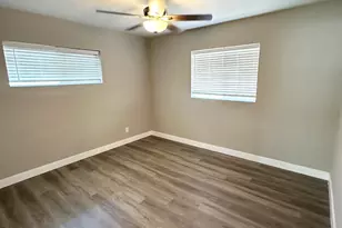 2220 E Heatherbrae Dr, Phoenix, AZ 85016 - Photo 13