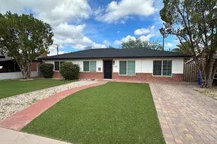 2220 E Heatherbrae Dr, Phoenix, AZ 85016 - Photo 1