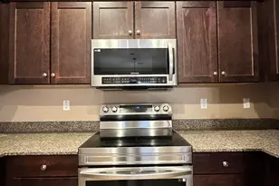 2477 N 73rd Dr, Phoenix, AZ 85035 - Photo 9