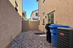 2477 N 73rd Dr, Phoenix, AZ 85035 - Photo 25