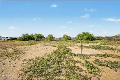30830 W Latham Street, Buckeye, AZ 85396 - Photo 19