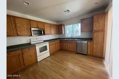 2036 W Hayden Peak Drive, San Tan Valley, AZ 85144 - Photo 5