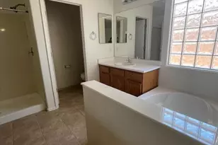 2036 W Hayden Peak Dr, San Tan Valley, AZ 85144 - Photo 11