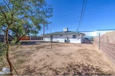 1901 E Encinas Lane, Phoenix, AZ 85040 - Photo 23