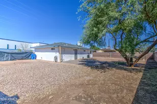 1901 E Encinas Ln, Phoenix, AZ 85040 - Photo 25