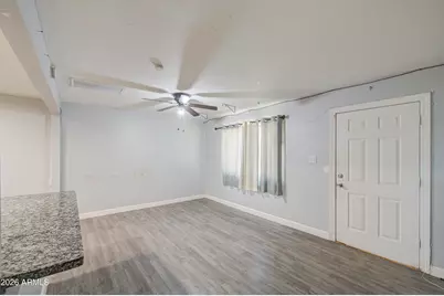 1901 E Encinas Lane, Phoenix, AZ 85040 - Photo 5