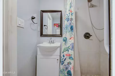 1901 E Encinas Lane, Phoenix, AZ 85040 - Photo 17