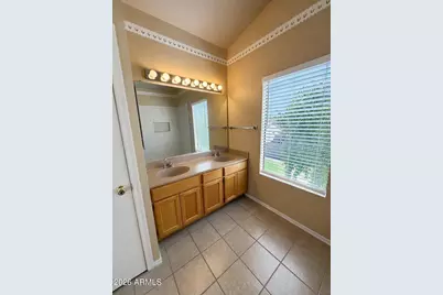 7203 W Kimberly Way, Glendale, AZ 85308 - Photo 15