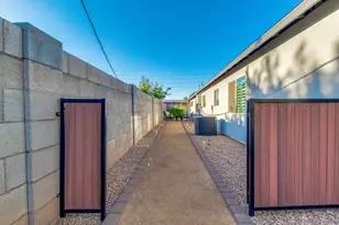 813 E Glendale Ave, Phoenix, AZ 85020 - Photo 31