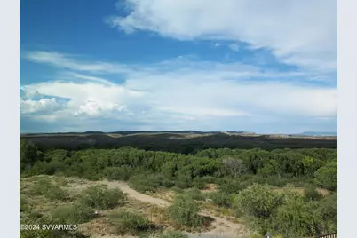 1960 Buena Vista Trail #33, Clarkdale, AZ 86324 - Photo 3