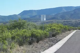 571 N Skyline Dr, Clarkdale, AZ 86324 - Photo 1