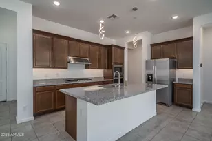 14084 W Desert Flower Dr, Goodyear, AZ 85395 - Photo 3