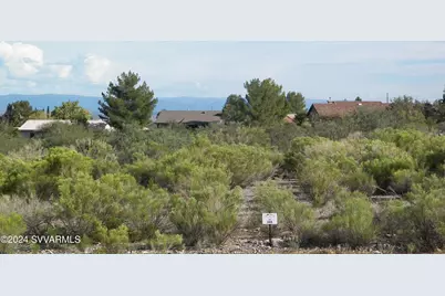 2061 Crossroads Boulevard #130, Clarkdale, AZ 86324 - Photo 5