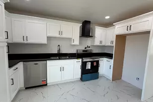 6742 W Hazelwood St, Phoenix, AZ 85033 - Photo 3