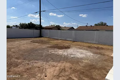 6742 W Hazelwood Street, Phoenix, AZ 85033 - Photo 13
