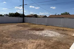 6742 W Hazelwood St, Phoenix, AZ 85033 - Photo 13