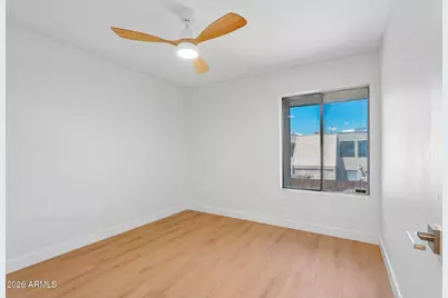 5919 W Golden Lane, Glendale, AZ 85302 - Photo 17