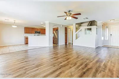 912 E Mayfield Circle, San Tan Valley, AZ 85143 - Photo 5