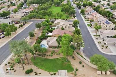 85 W Goldfinch Way, Chandler, AZ 85286 - Photo 57