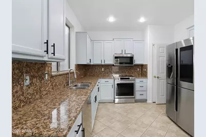 85 W Goldfinch Way, Chandler, AZ 85286 - Photo 9