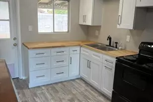 18026 N 41st St, Phoenix, AZ 85032 - Photo 3