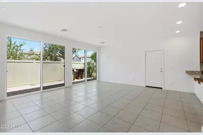 29232 N 123rd Lane, Peoria, AZ 85383 - Photo 11