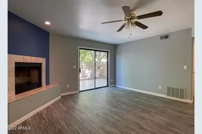 1124 E Rose Lane #14, Phoenix, AZ 85014 - Photo 13