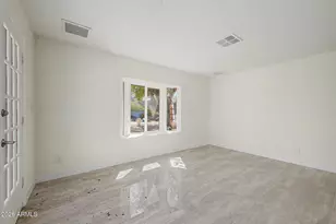 10846 N 12th St, Phoenix, AZ 85020 - Photo 7