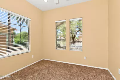 10233 W Parkway Drive, Tolleson, AZ 85353 - Photo 11