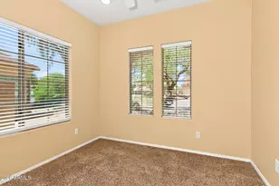 10233 W Parkway Dr, Tolleson, AZ 85353 - Photo 11