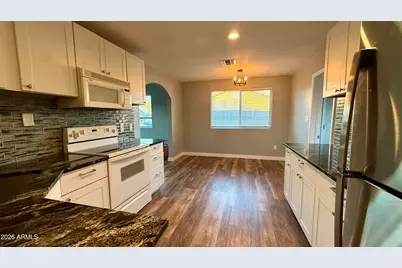 617 E Navajo Avenue, Apache Junction, AZ 85119 - Photo 7