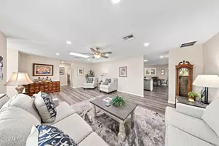 18402 N 95th Ave, Sun City, AZ 85373 - Photo 7