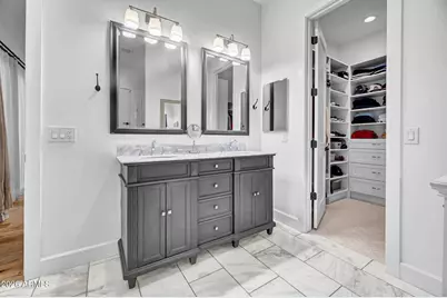 8032 E Del Laton Drive, Scottsdale, AZ 85258 - Photo 11