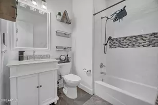 8032 E Del Laton Dr, Scottsdale, AZ 85258 - Photo 15