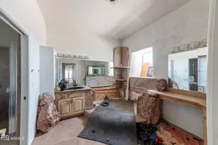 425 S Russell Rd, Casa Grande, AZ 85193 - Photo 13